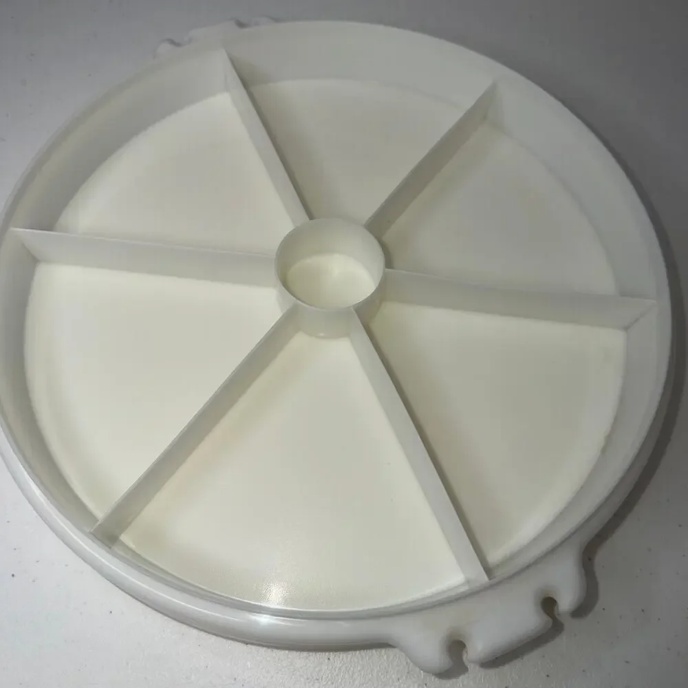 Tupperware Vegetable Tray & Top Vtg Picnic Storage Salad Bar Party Compartments